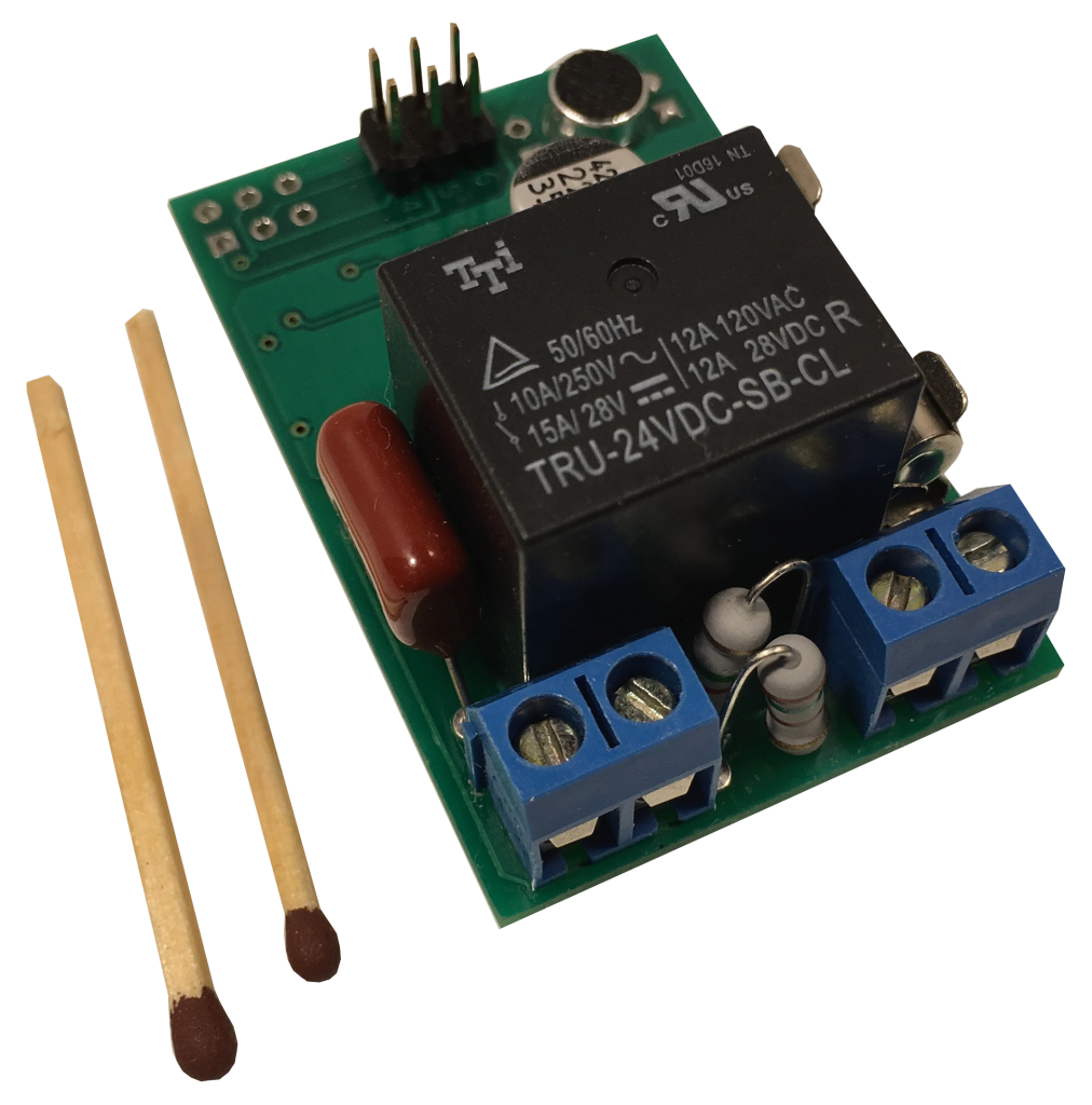 Свет по хлопку включаем дистанционно - электронный хлопковый выключатель CLAPS MAX Free, сравнение габаритов выключателя с двумя спичками. Элитный хлопковый выключатель без корпуса, работающий от хлопков без ложных срабатываний.