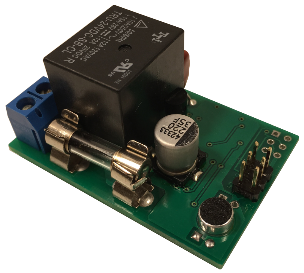 Хлопковый выключатель CLAPS MAX Free отличается отсутствием корпуса и самой низкой ценой среди настоящих хлопковых выключателей. На фото представлена электронная печатная плата, вид передней части справа (со стороны перемычки).